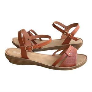 Forever Comfort‎ Woman Madden Ankle Strap Sandal Tan Cushion Sz 10.